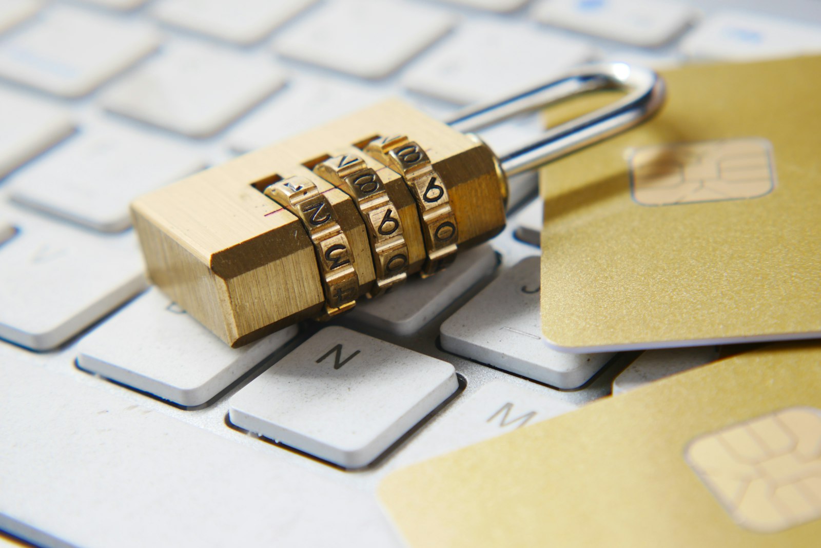 Package Management at the Edge: Keeping Linux Fleets Updated